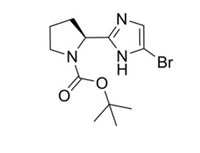 MSE PRO tert-Butyl (2S)-2-(4-bromo-1H-imidazol-2-yl)pyrrolidine-1-carboxylate